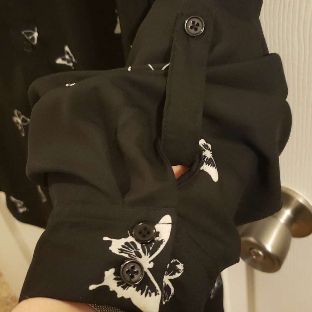 Butterfly button down shirt - Picture 4 of 4